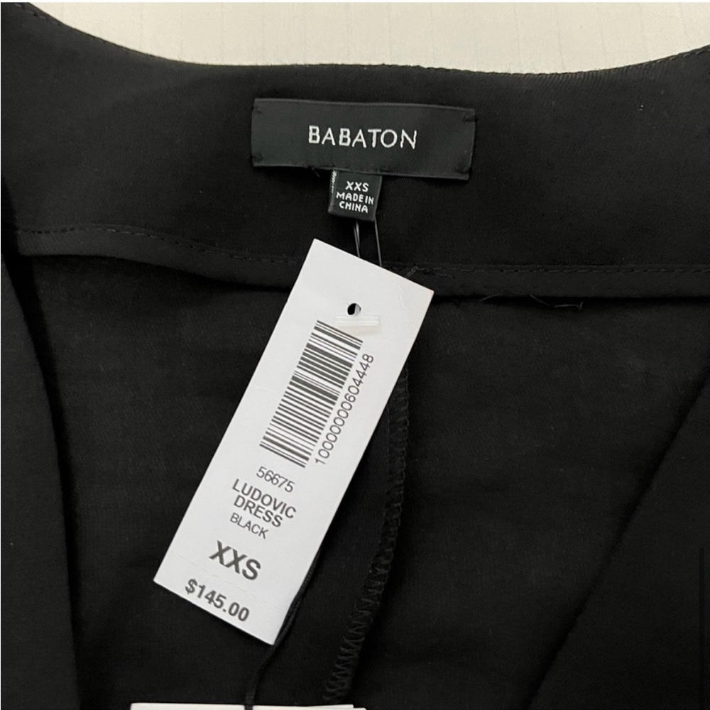 NWT Aritzia Babaton Ludovic V-Neck Wrap Dress
Black XXSmall - Picture 11 of 16